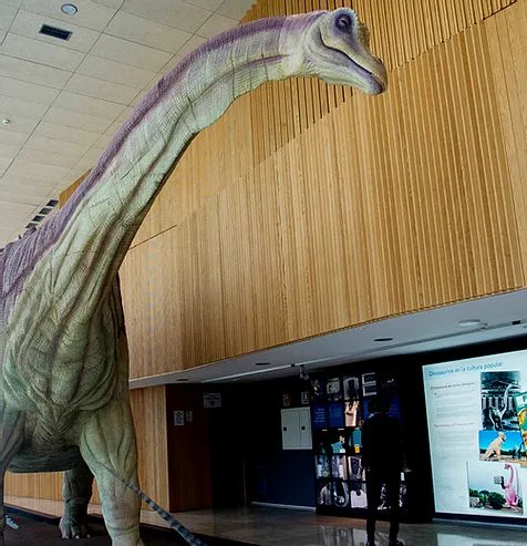 Reproduction de dinosaure au Musée de paléontologie