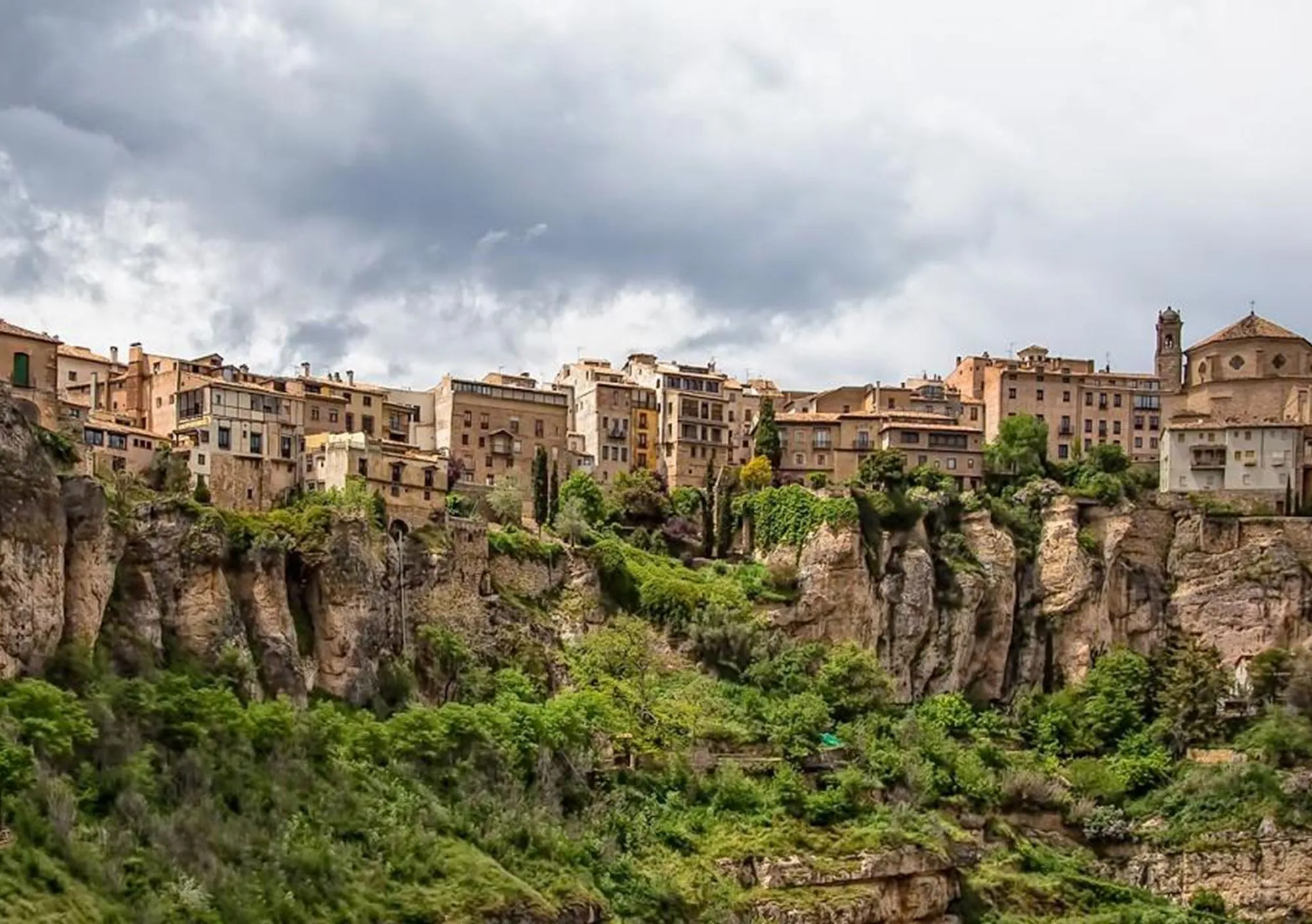 La vieille ville de Cuenca au-dessus de la gorge, vue depuis l'hébergement